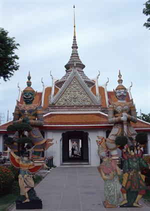 東横INNさいたま岩槻駅前｜駅徒歩1分の快適ビジネスホテルの魅力と特徴